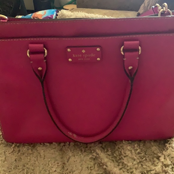 Fuchsia all leather Kate Spade bag with shoulder strap - Picture 9 of 10